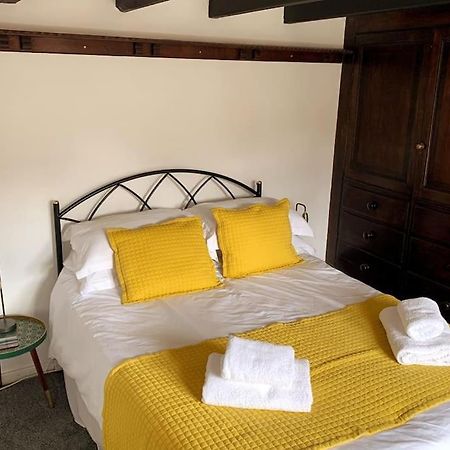 Award Winning Pet Friendly Paddock Cottage Whitby Exterior photo