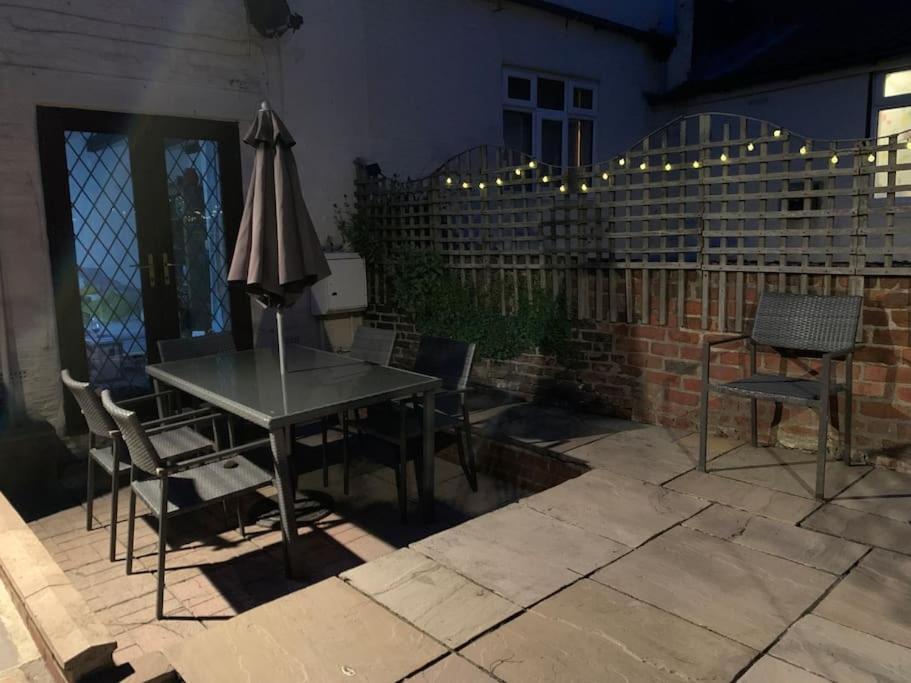 Award Winning Pet Friendly Paddock Cottage Whitby Exterior photo